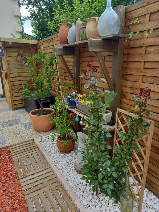 Ferienwohnung Mirabelle Jonzac Exterior foto